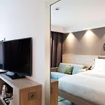 Hampton By Hilton East Side Gallery 3* برلين