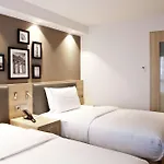 Hampton By Hilton East Side Gallery فندق 3*