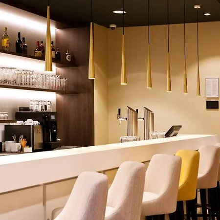 Hotell Hampton By Hilton East Side Gallery 3*