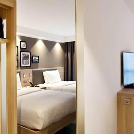 Hampton By Hilton East Side Gallery Berlin