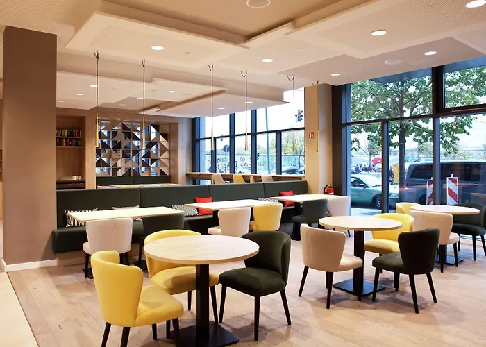 Hampton By Hilton East Side Gallery 3*