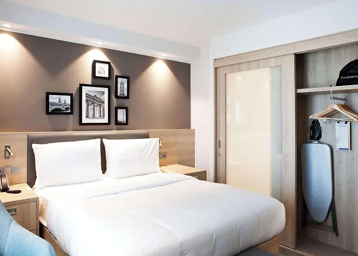 Hampton By Hilton East Side Gallery 3* Берлин